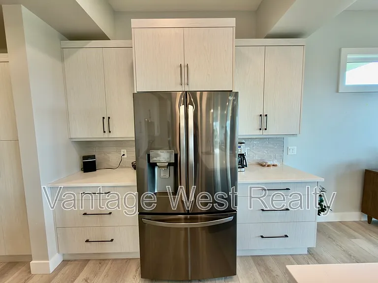 540 Barra Ln — Photo 3
