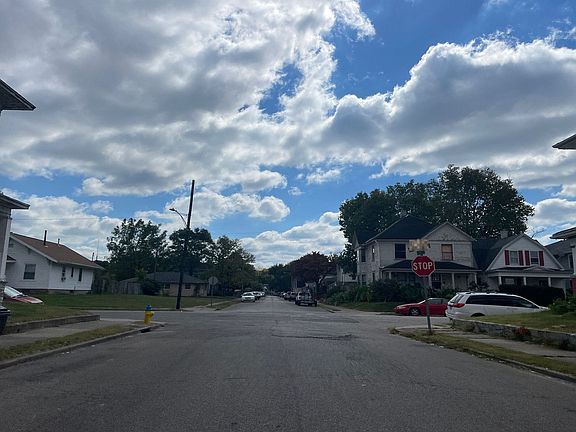 4th image of 60 S Harbine Ave