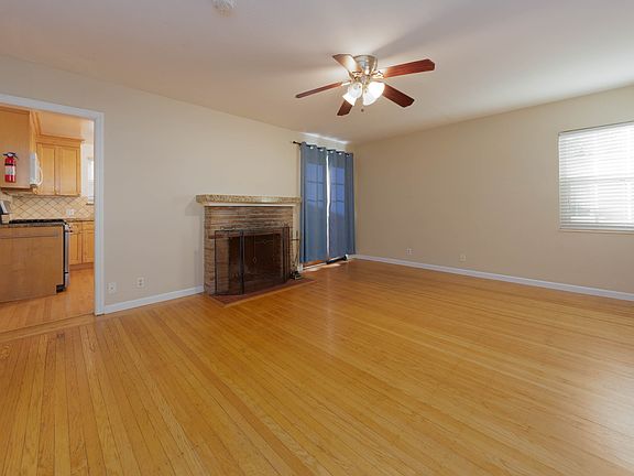 3rd image of 260 Fernando Ave