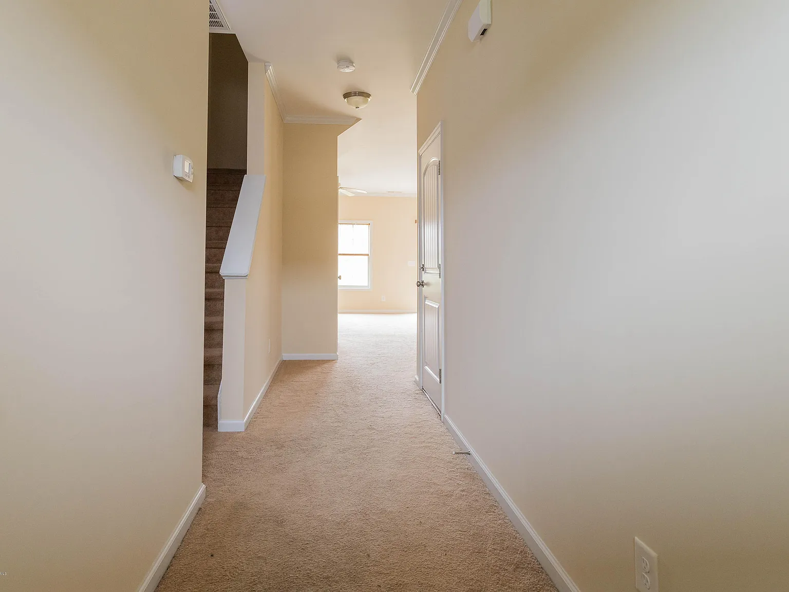 3 bed, 2.5 bath, 1408 sqft, $1,250 — Photo 2