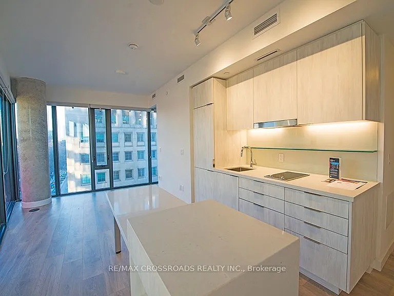 215 Queen St W #808 — Photo 6