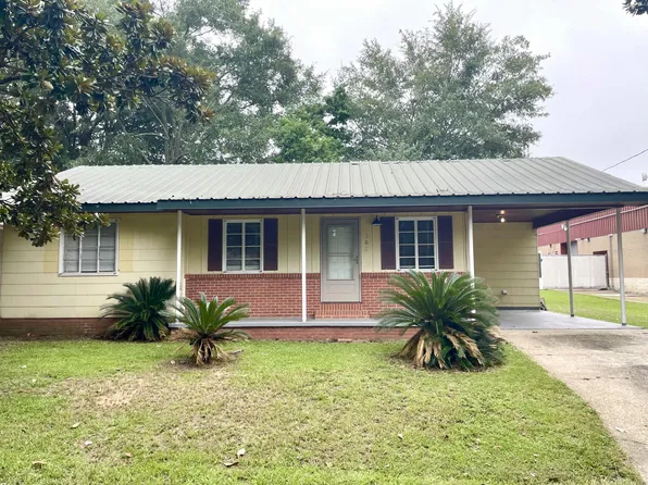 302 North St, Purvis, MS 39475
