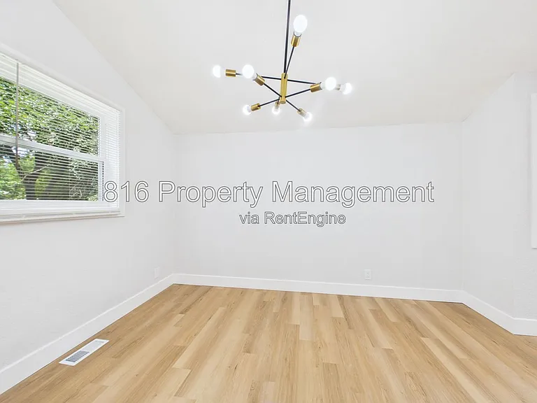 9524 Manning Ave #9520 — Photo 6