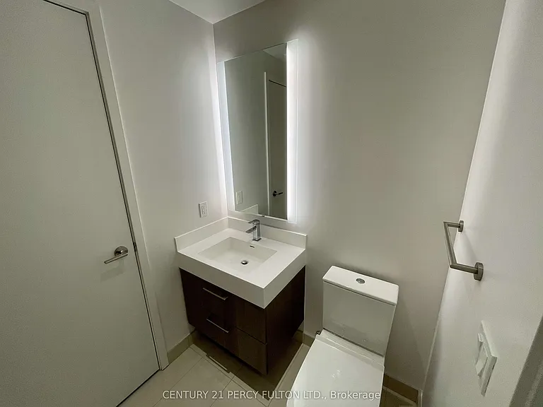1 Yorkville Ave #2507 — Photo 9