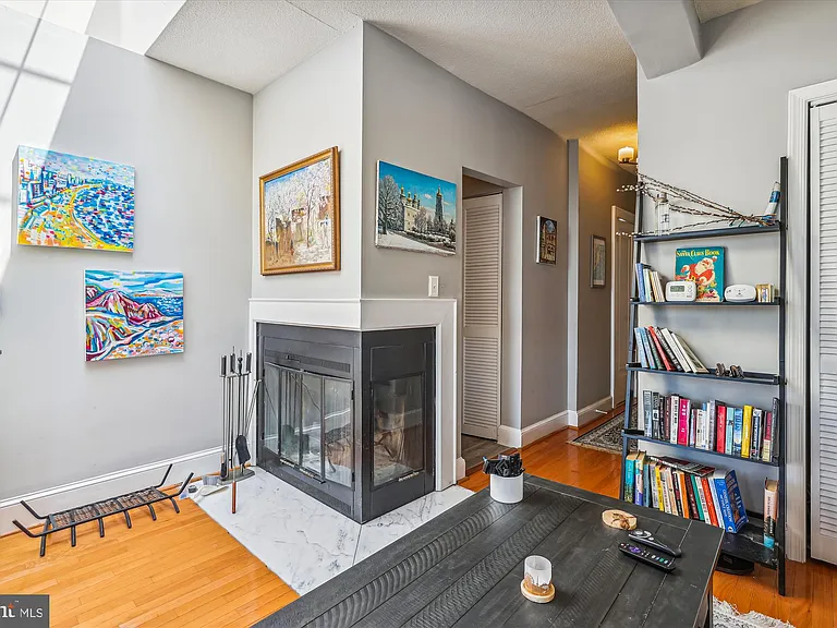 1125 Maryland Ave NE #16 — Photo 7