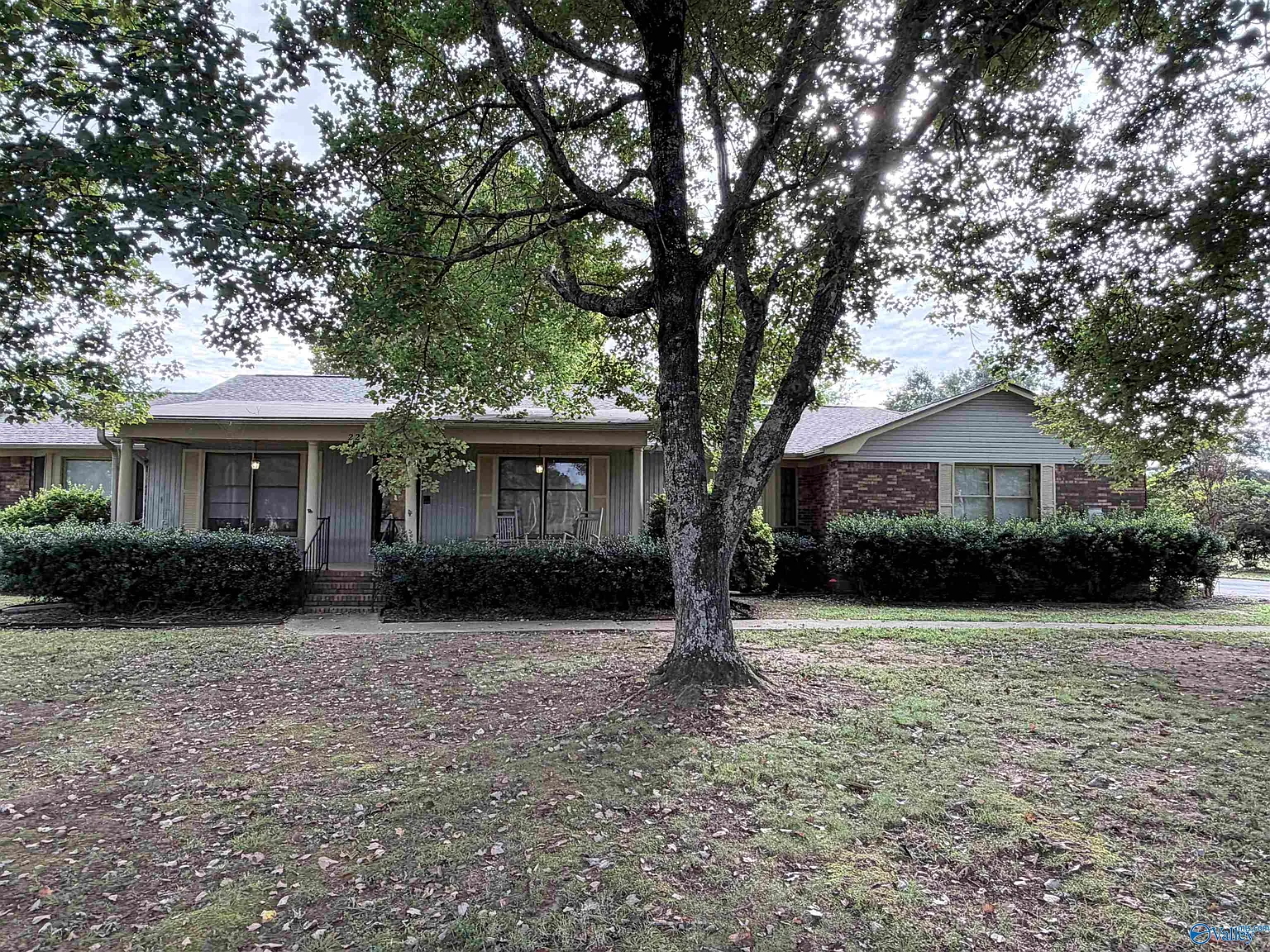 3 bed, 4.0 bath, 1899 sqft, $1,900 — Photo 1