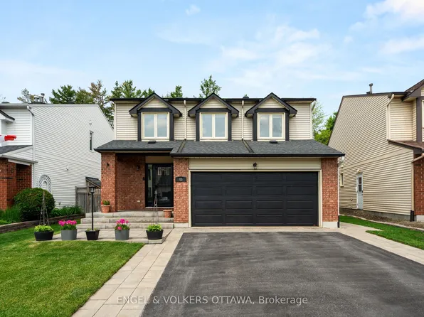 45 Townsend Dr, Ottawa, ON K2J 2T8