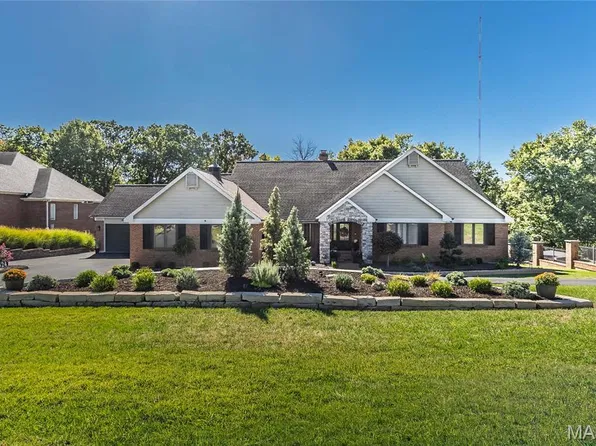 13524 Pine Wood Trl, Saint Louis, MO 63128