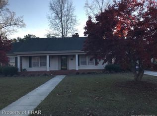 825 Austin Dr, Lumberton, NC 28358