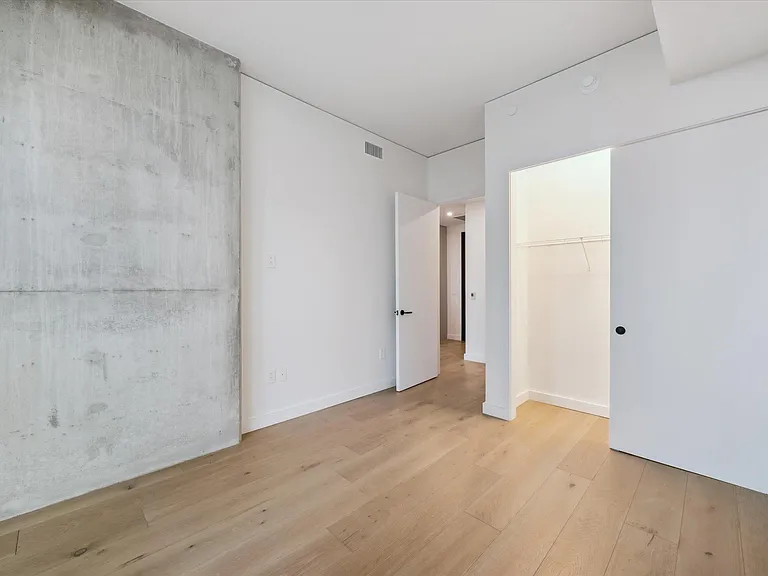 610 Davis St #2304 — Photo 13
