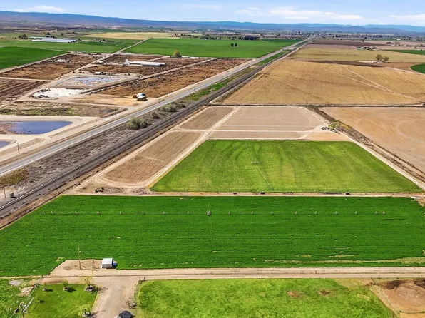 Nka Bus Rd, Mabton, WA 98935