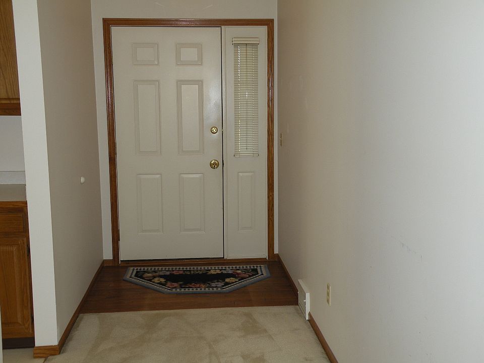 2nd image of 5861 Springwood Dr