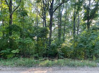 19 Hillcrest Rd, Bloomingdale, MI 49026