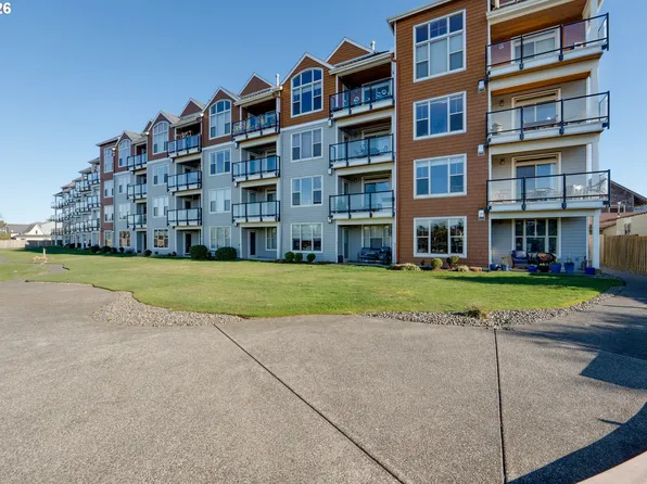 1000 N Holladay Dr Unit 402, Seaside, OR 97138