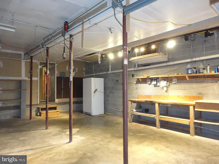 814 Rustic Ln — Photo 67
