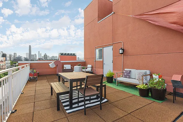 Sold by Compass | media 9