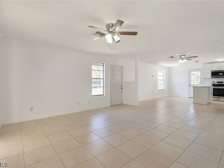 100 Contee Dr — Photo 3
