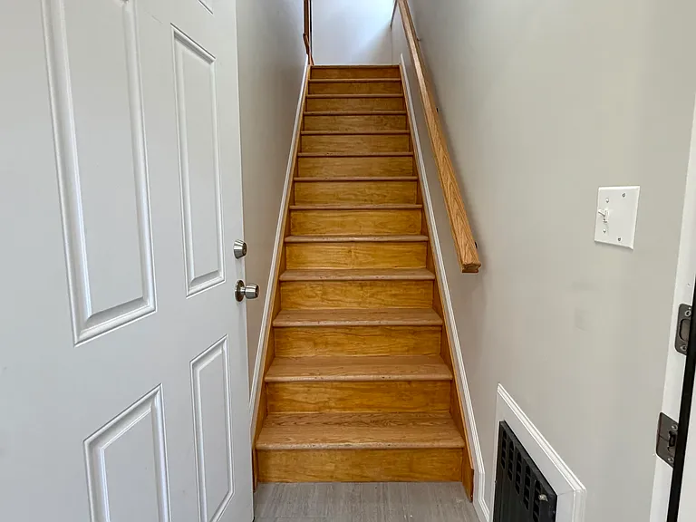 28 Bush Ave #2 — Photo 1