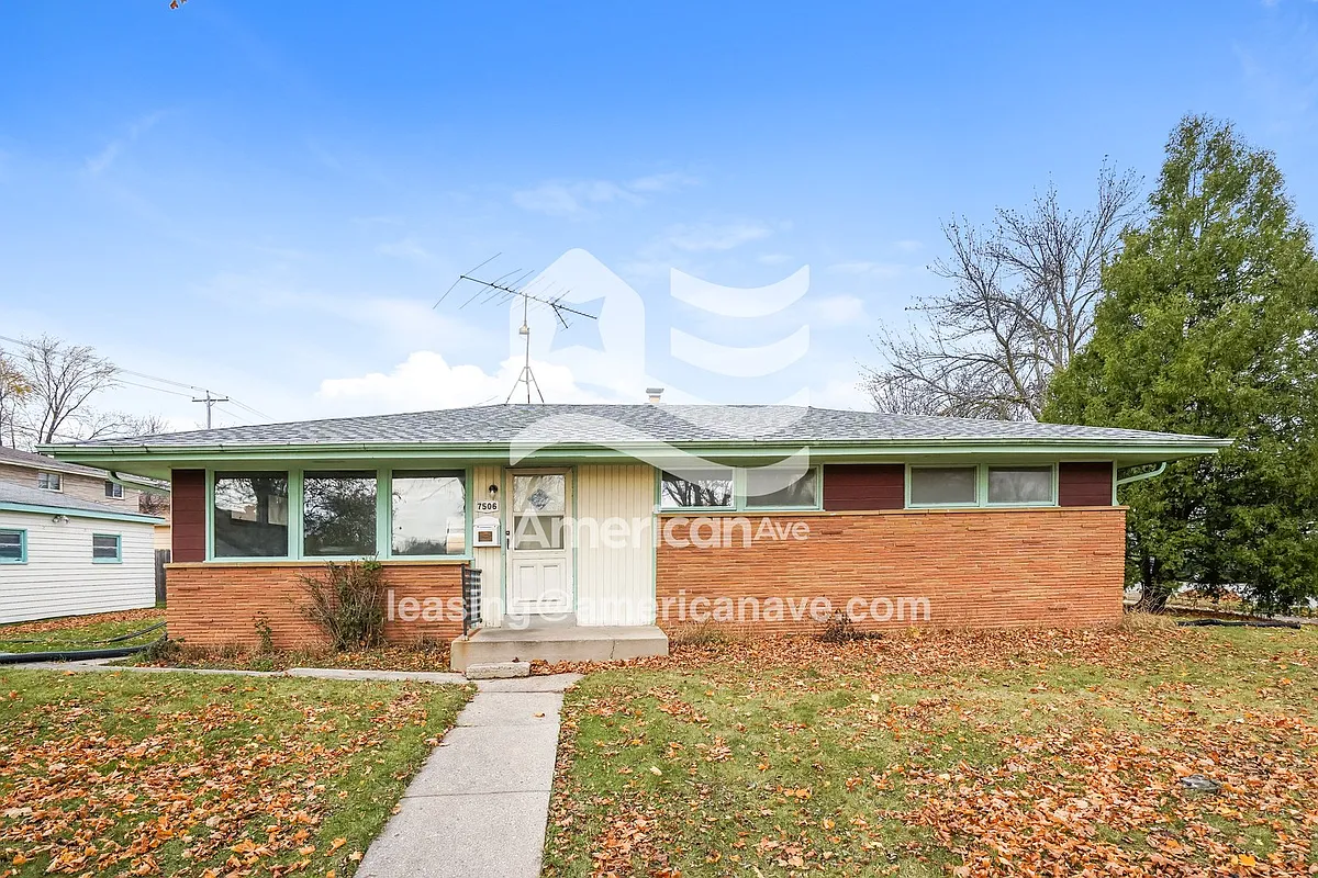 1536_001_front_view_14182686.jpg - 7506 W Glendale Ave