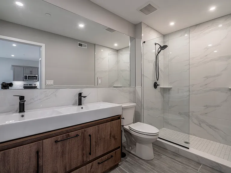 2401 Washington Ave — Photo 58
