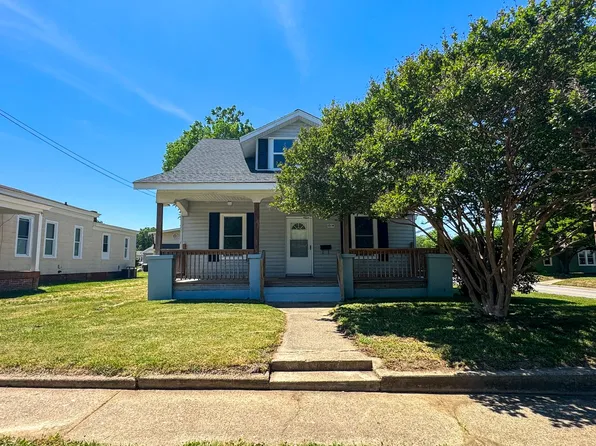 1014 Hamilton Ave, Colonial Heights, VA 23834