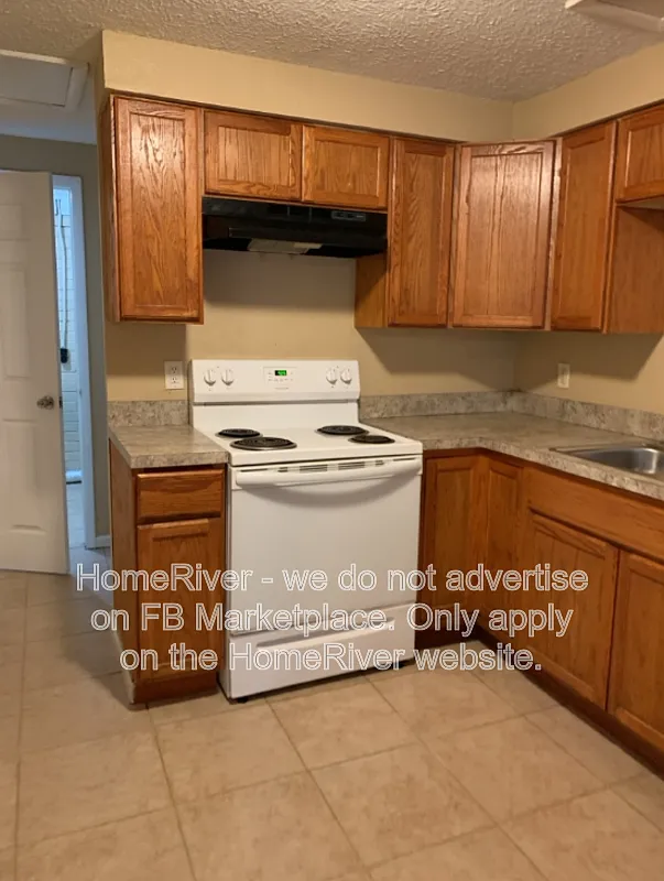 3 bed, 2.0 bath, 1274 sqft, $1,395 — Photo 4