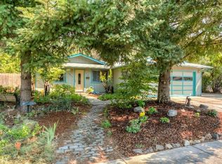 2817 La Mirada Dr, Medford, OR 97504