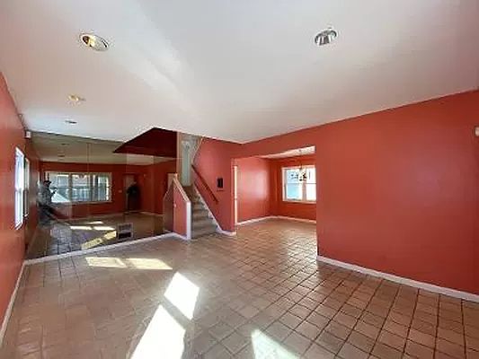 4th image of 14510 Newport Ave