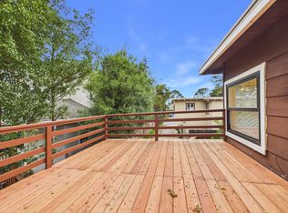 1207 1/2 Lawton Ave, Pacific Grove, CA 93950