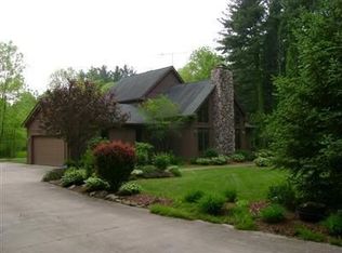 15352 Hallauer Rd, Oberlin, OH 44074