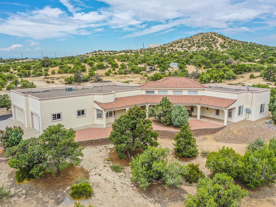 1st image of 5505 Los Arcos Dr