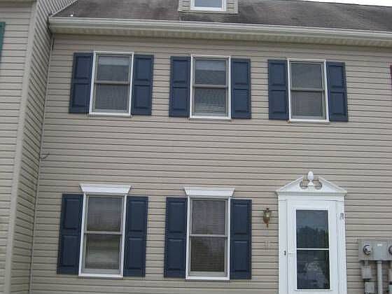 1st image of 153 Village Ct #L-0153