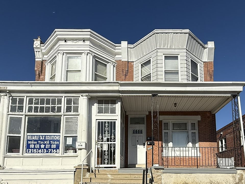 front entrance and covered porch