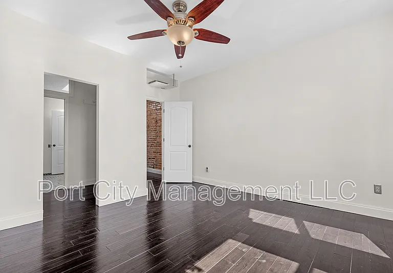 207 S Ellwood Ave — Photo 12