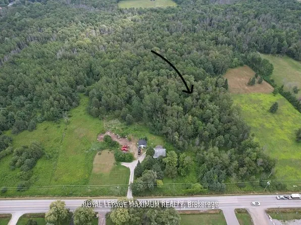 20223 Bathurst St, East Gwillimbury, ON L9N 1N4