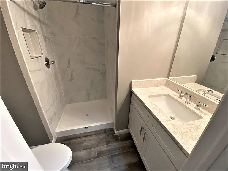 6183 Wellington Commons Dr — Photo 10