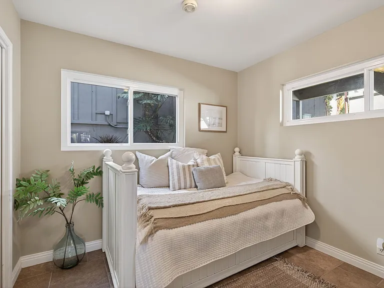 4229 Faria Rd — Photo 29