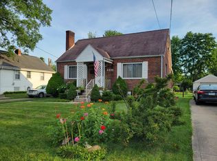 4222 Woodlawn Ave, Cincinnati, OH 45236