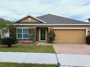 469 Kestrel Dr, Groveland, FL 34736