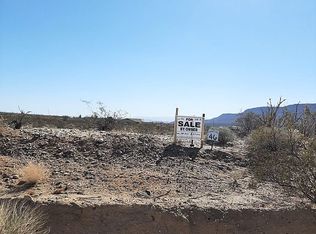 46 W Wilshire Rd, Yucca, AZ 86438