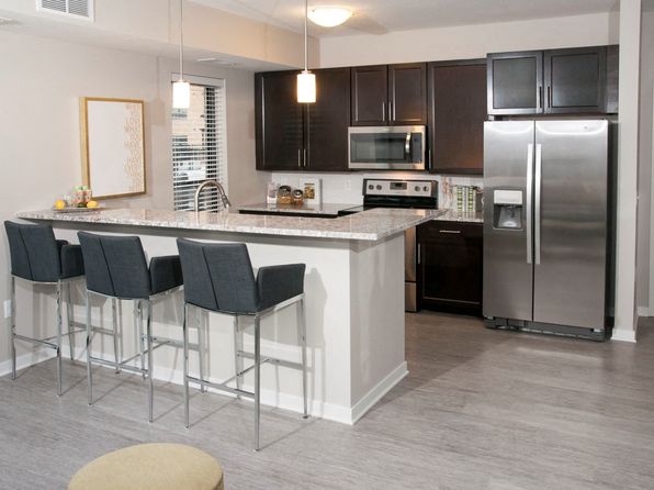 350 Nathan Ln N UNIT 640