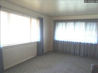 5th image of 395 Sunset Blvd