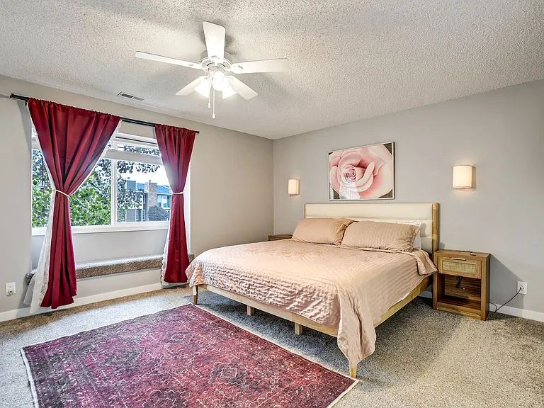 424 W Rockrimmon Blvd — Photo 18