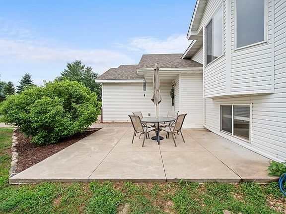 5th image of 7120 Spruce Dr