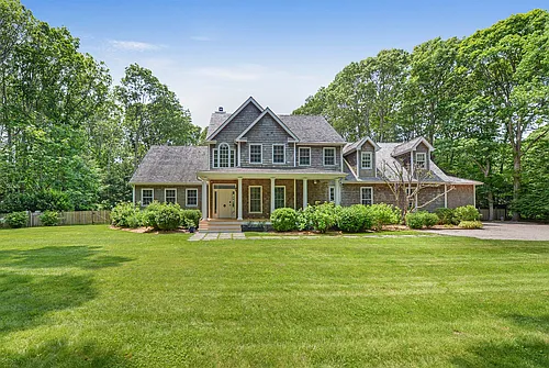 340 Wainscott Harbor Rd Photo 1