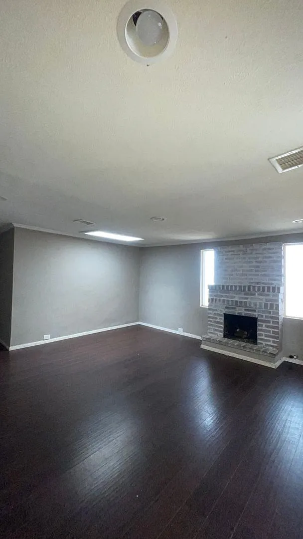 Building Photo - 1704 N J Ave