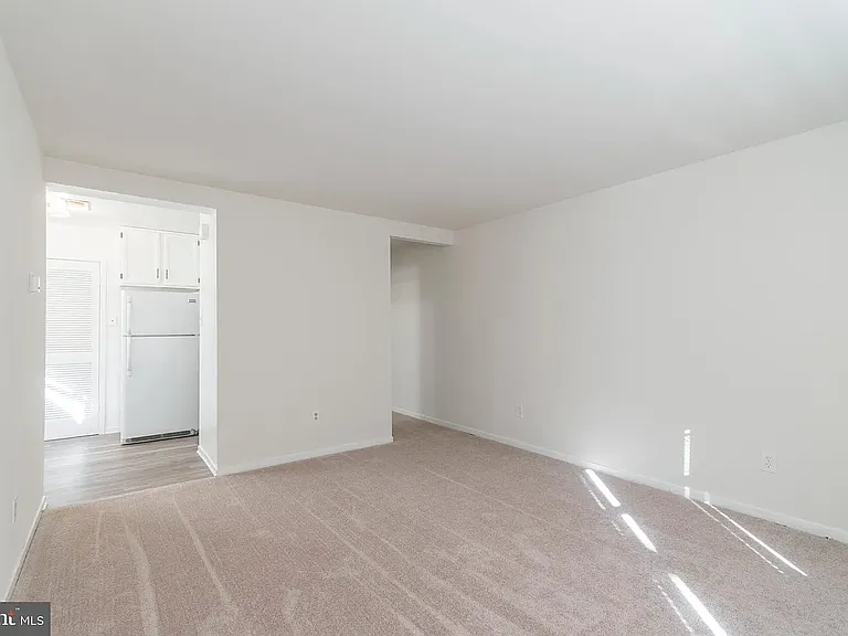 428 Harmon Rd #A — Photo 3