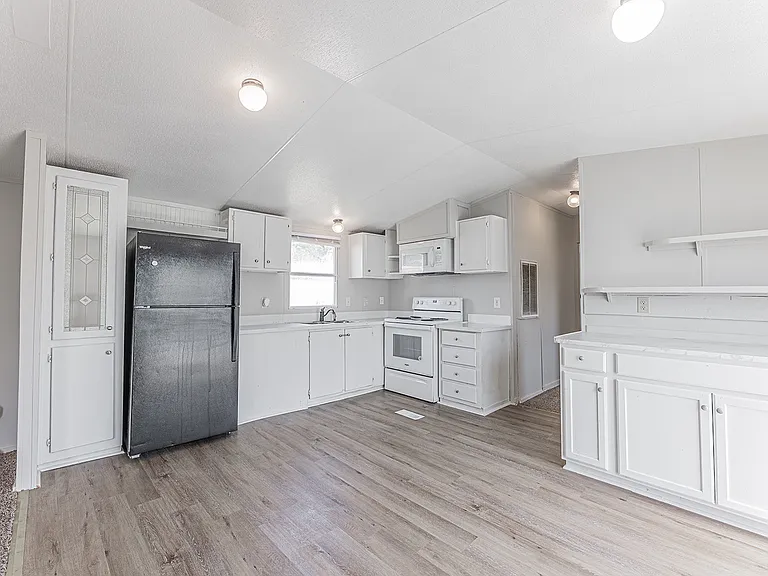 410 N Amy Ln #16 — Photo 2