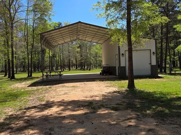 9848 Fm 943, Livingston, TX 77351