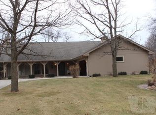 206 Spring Creek Ln, Hampton, IA 50441